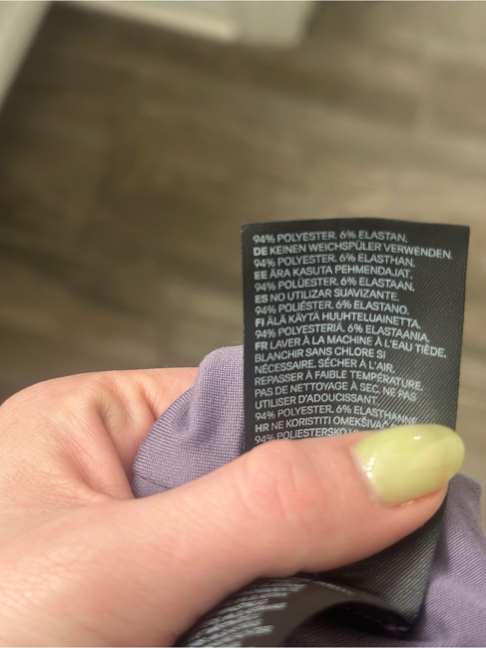 H&M Women’s Lavender Maternity Athletic Tank Top - Picture 2 of 2